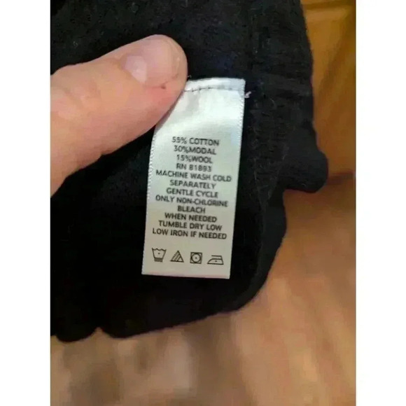 Women's black sweater sressby H for Halston size XL - Picture 3 of 6